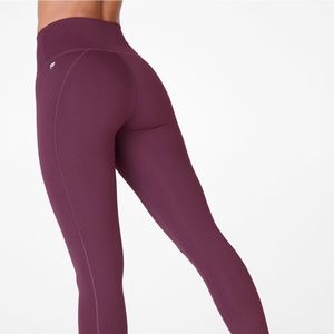 NWT Fabletics High waisted Motion365 Leggings L